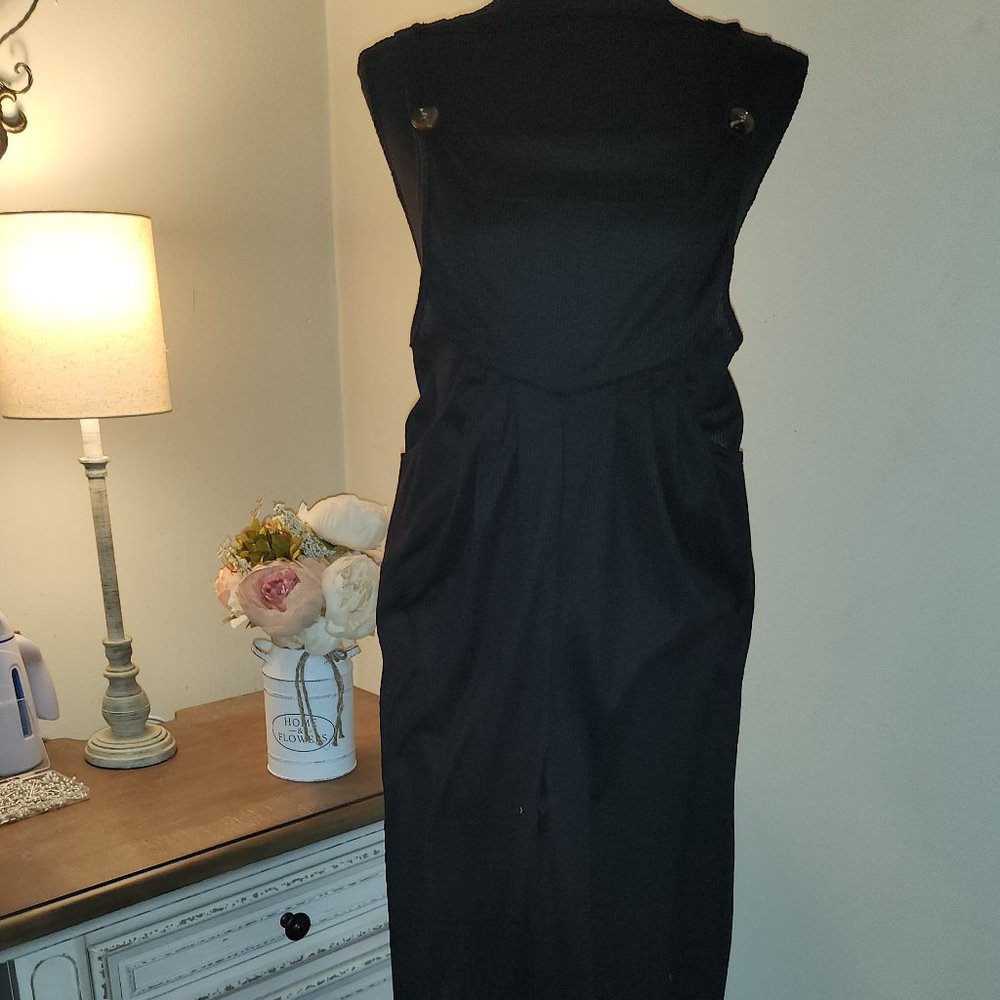 Chic Silhouette: Black Solid Wide Leg Jumpsuit - image 2